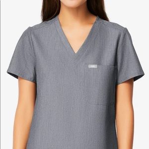 Figs XS scrubs set: Zamora™ Jogger Pants and Catarina™ One-Pocket Top